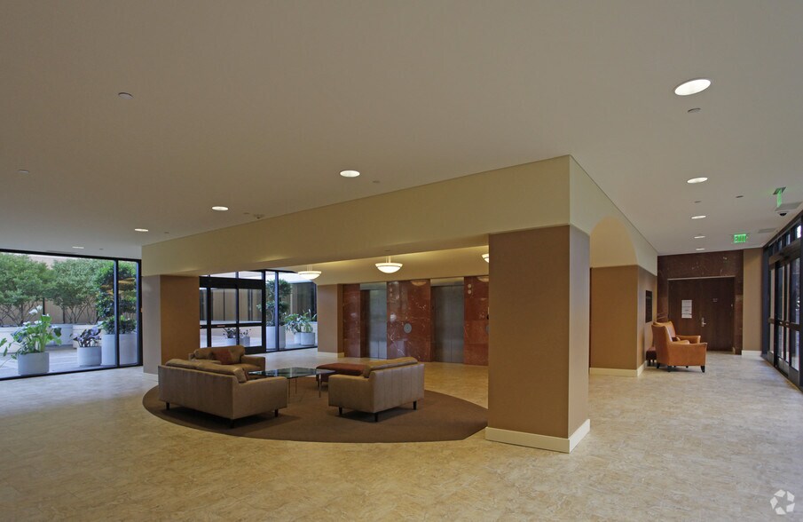 More Photos Of 800 W El Camino Real, Mountain View Coworking Space