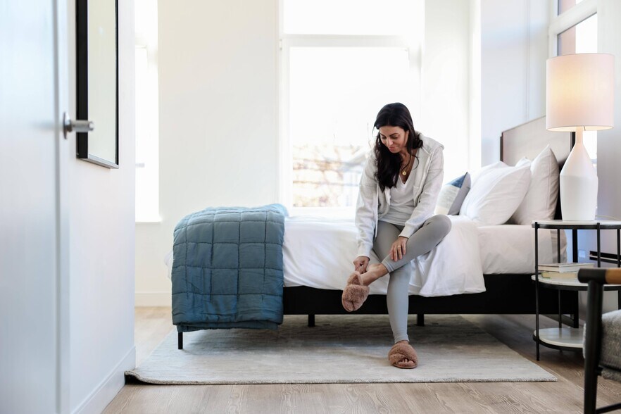 More Photos Of 52 Hanover St, Portland Apartments For Lease