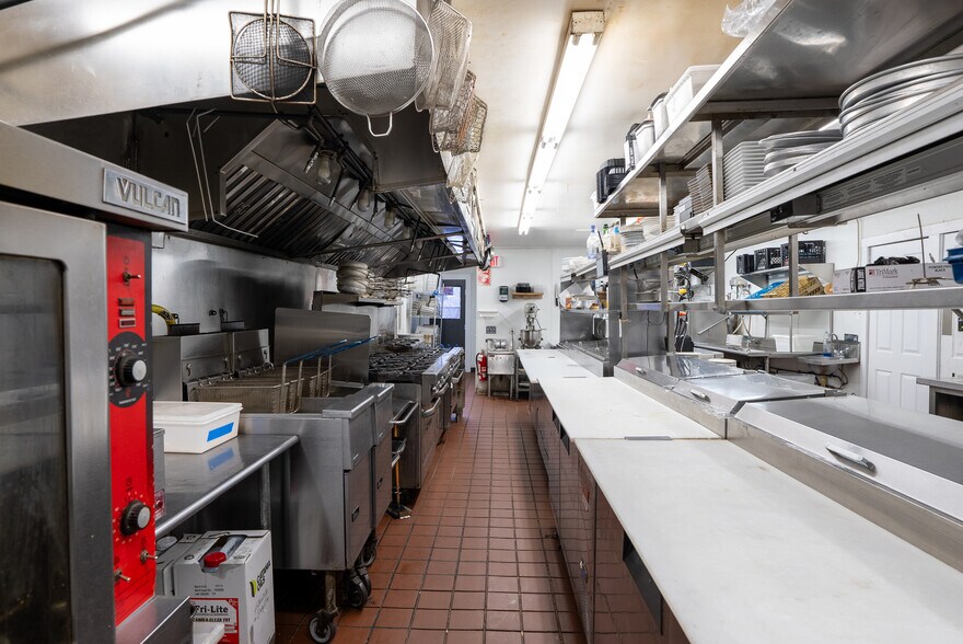 More Photos Of 4631 Falmouth Rd, Cotuit Restaurant For Sale