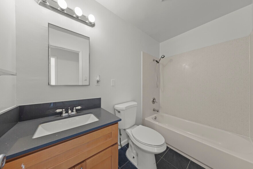 More Photos Of 2216 E 23rd St, Oakland Apartments For Sale
