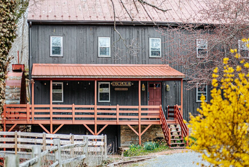 More Photos Of 352 Tye River Tpke, Vesuvius Hospitality For Sale