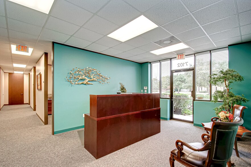 More Photos Of 7102 Glen Chase Ct, Houston Office For Sale