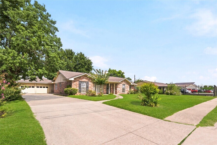 More Photos Of 3139 Jeanetta St, Houston Specialty For Sale