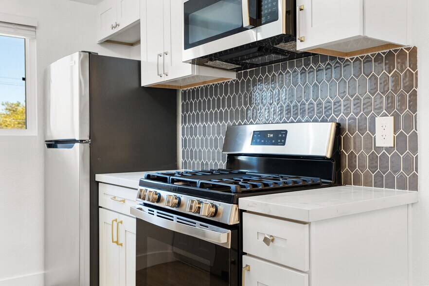 More Photos Of 416-420 Church Ave, Chula Vista Apartments For Sale