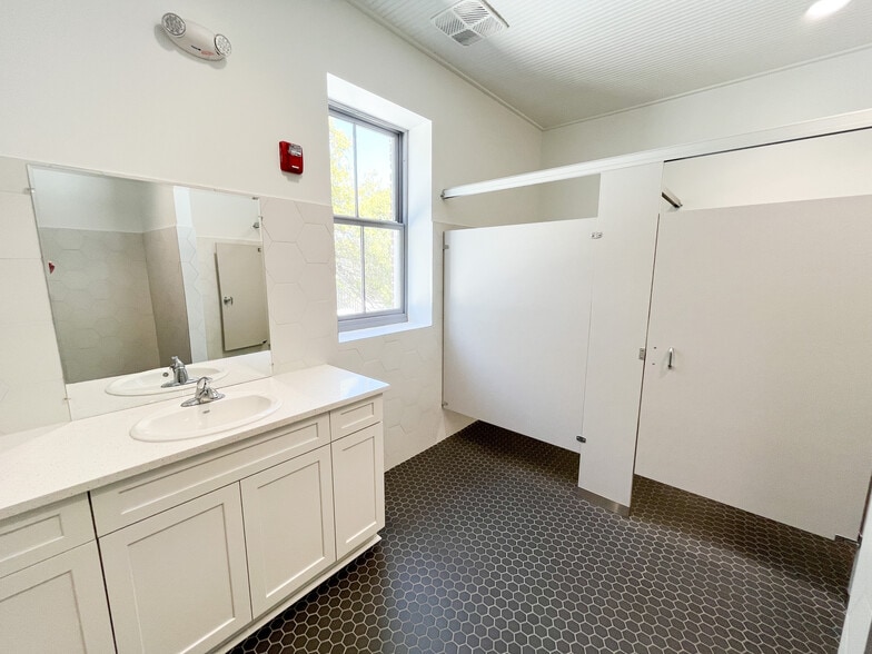 More Photos Of 2234 E 7th Ave, Tampa Loft Creative Space For Lease