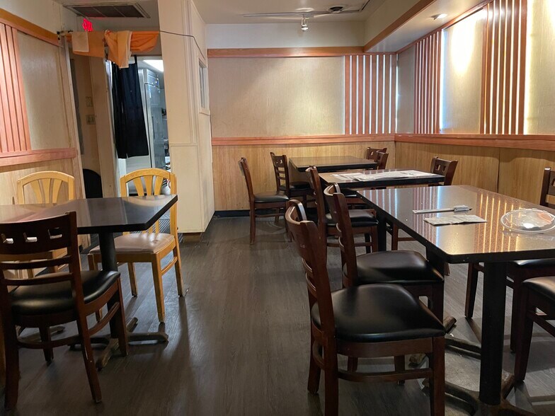 More Photos Of 5432 Walnut St, Pittsburgh Restaurant For Lease