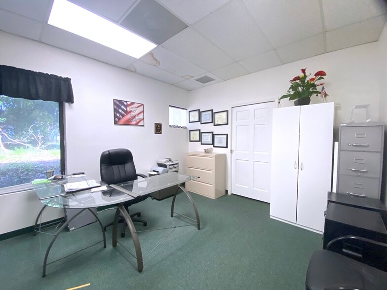 More Photos Of 1655 E Semoran Blvd, Apopka Medical For Sale