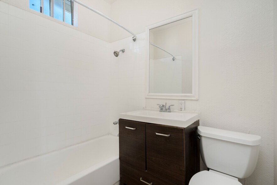More Photos Of 2440 Wabash Ave, Los Angeles Apartments For Sale