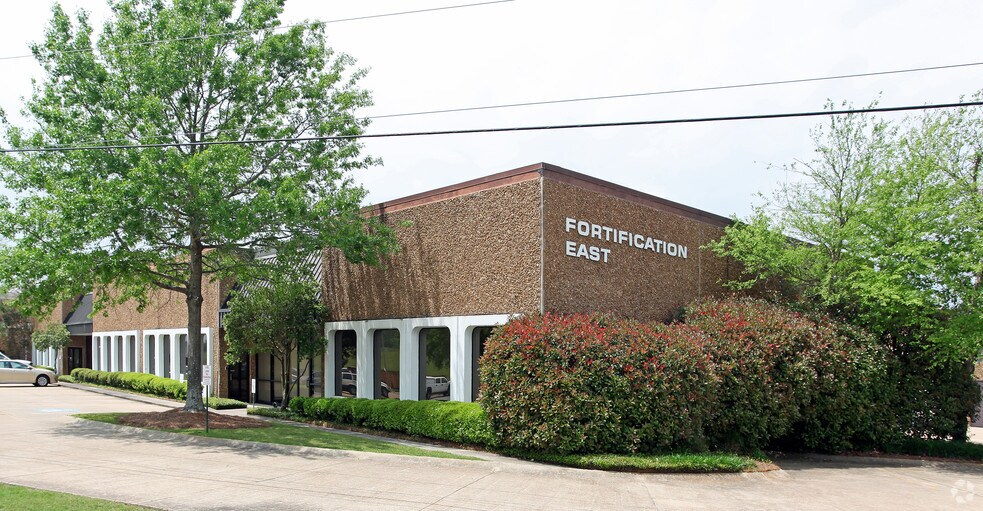 More Photos Of 2 Old River Pl, Jackson Office For Lease