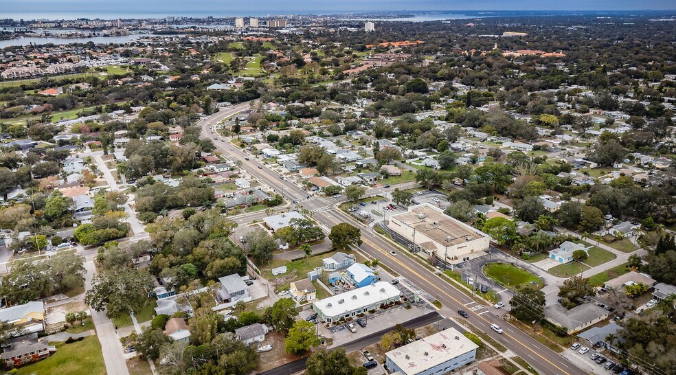 More Photos Of 5702 Gulfport Blvd S, Gulfport Office For Lease