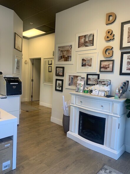 More Photos Of 12295 N Pennsylvania St, Thornton Showroom For Lease