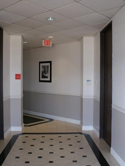 More Photos Of 13850 Gulf Fwy, Houston Office For Lease