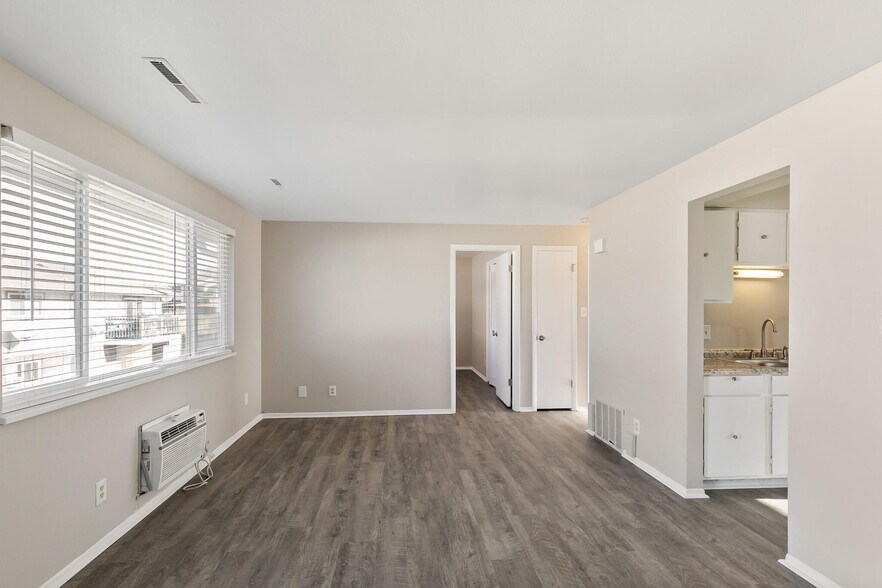 More Photos Of 180 S 20th Ave, Brighton Apartments For Sale