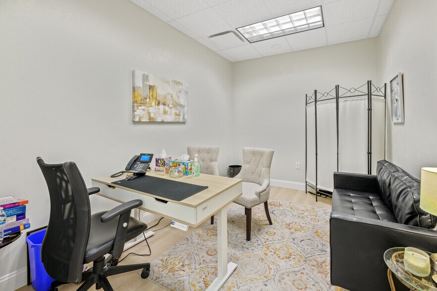 More Photos Of 3606 Maclay Blvd S, Tallahassee Medical For Lease