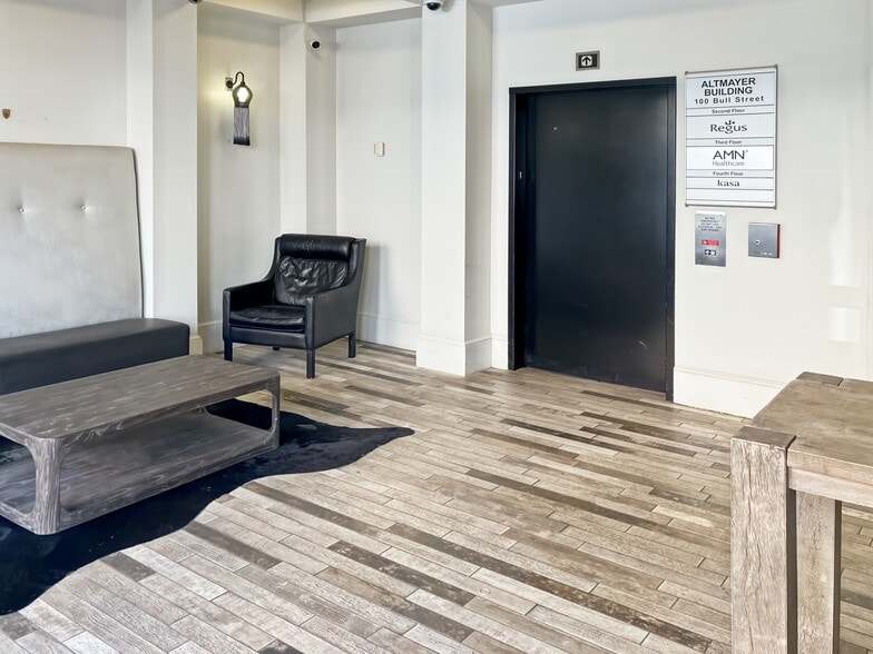 More Photos Of 100 Bull St, Savannah Coworking Space