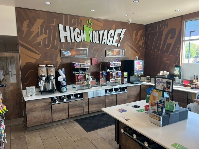 More Photos Of 2122 W Highland Ave, San Bernardino Service Station For Lease