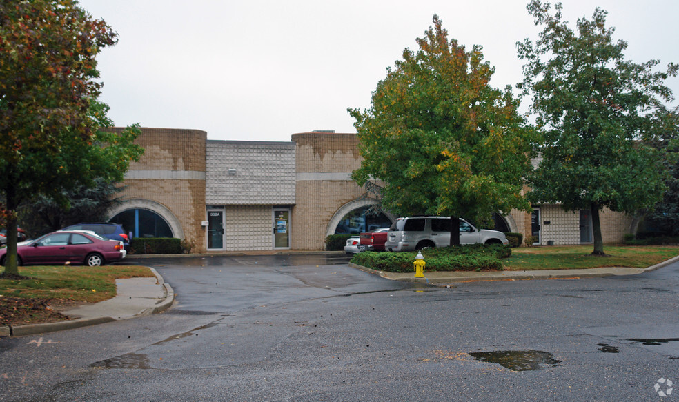 Primary Photo Of 332 Dante Ct, Holbrook Warehouse For Lease