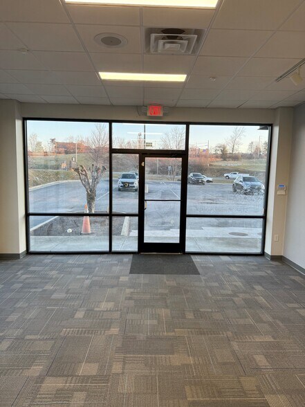 More Photos Of 198 Commonwealth Dr, Wytheville Storefront Retail Office For Lease