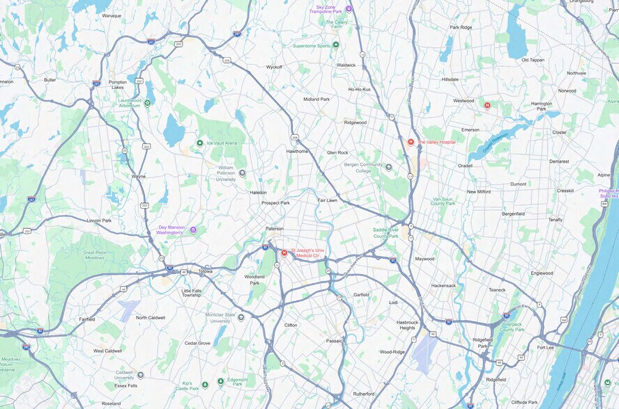 More Photos Of 55 Thomas Rd N, Hawthorne Manufacturing For Lease