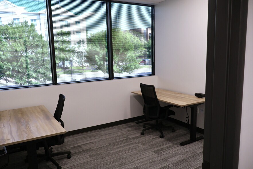 More Photos Of 216 Centerview Dr, Brentwood Coworking Space