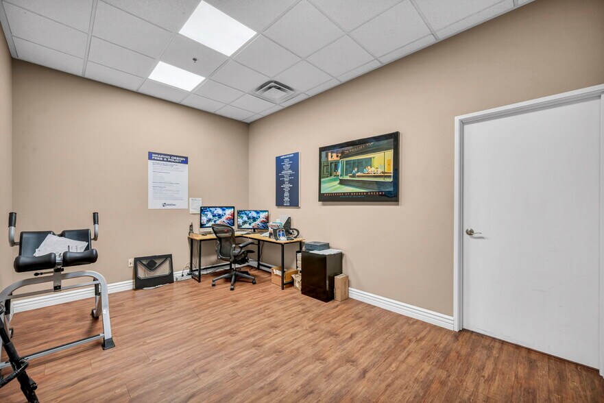 More Photos Of 159 N Gibson Rd, Henderson Warehouse For Sale