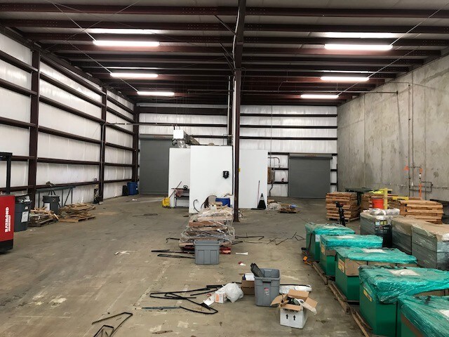 More Photos Of 1305 E Pecan Ave, McAllen Warehouse For Lease