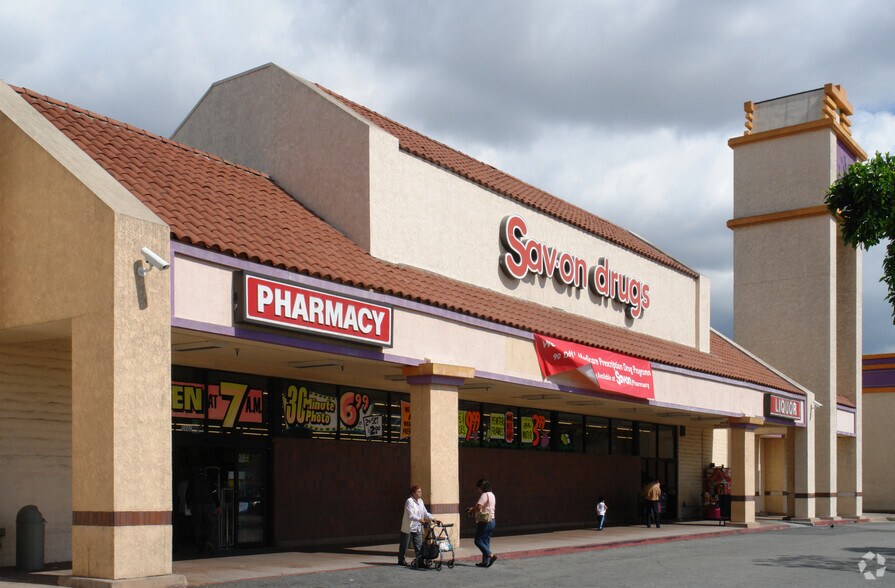 More Photos Of 5964-5994 Pacific Blvd, Huntington Park Unknown For Lease