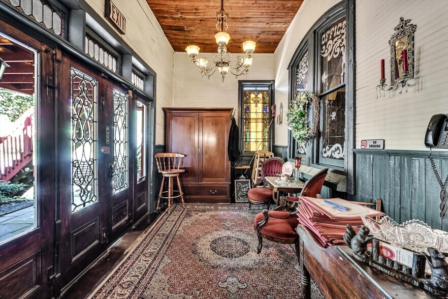 More Photos Of 3790 Morgantown Rd, Mohnton Restaurant For Sale