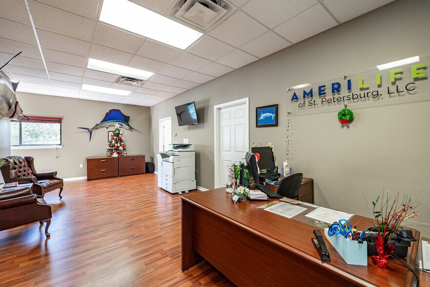 More Photos Of 3831 Tyrone Blvd N, Saint Petersburg Office For Lease