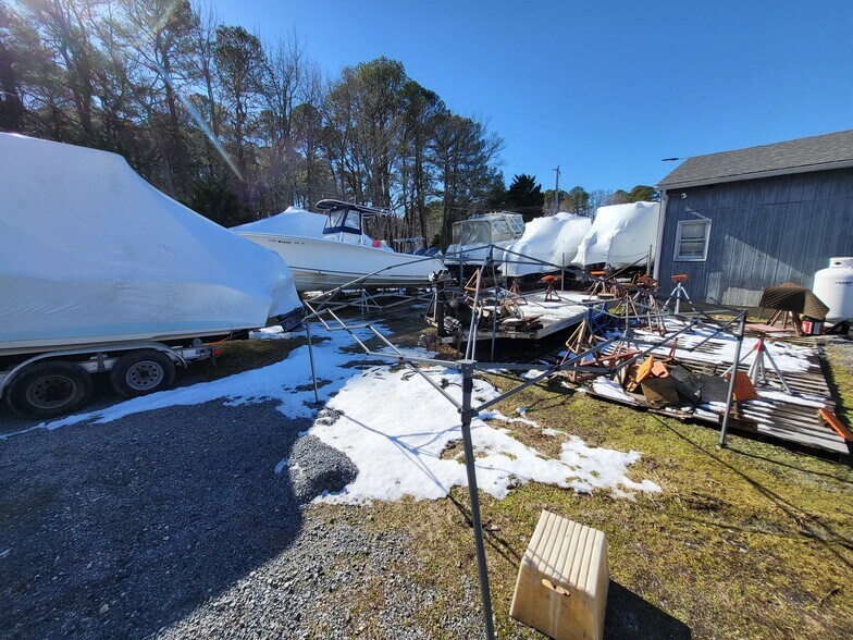 More Photos Of 9649 New Rd, Mcdaniel Marina For Sale