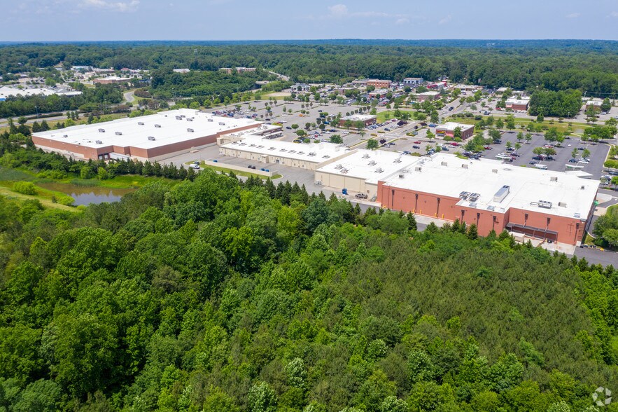 More Photos Of 7101 Forest Hill Ave, Richmond Unknown For Sale