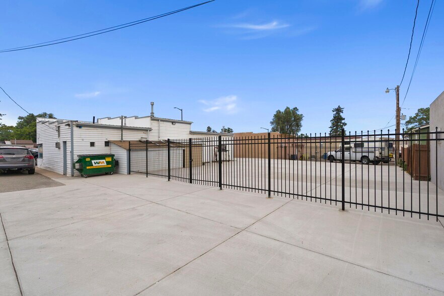 More Photos Of 530 E Eisenhower Blvd, Loveland Freestanding For Sale