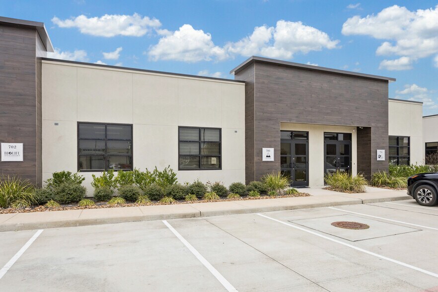 More Photos Of 8118 Fry Rd, Cypress Office For Lease