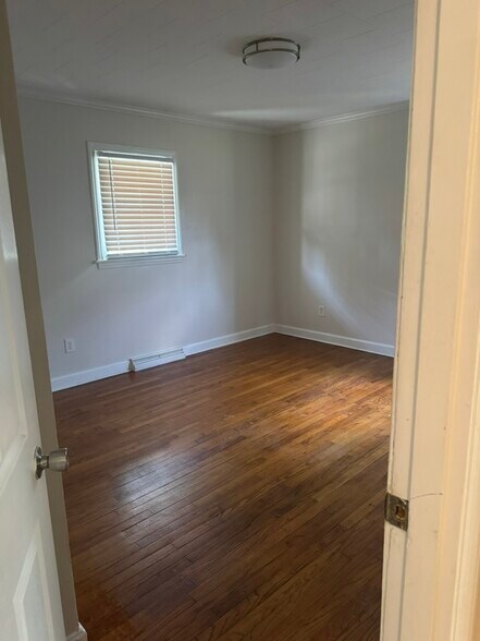 More Photos Of 759 Jimmie Kerr Rd, Haw River Auto Repair For Sale