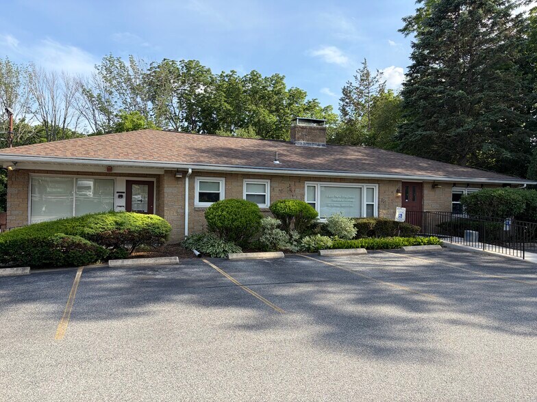Primary Photo Of 688 Frenchtown Rd, East Greenwich Office For Sale