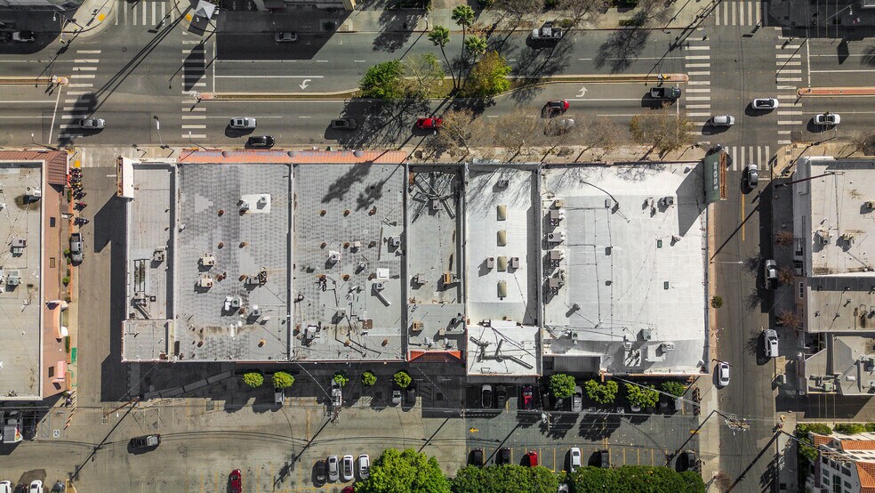 More Photos Of 18407 Sherman Way, Reseda Office For Sale