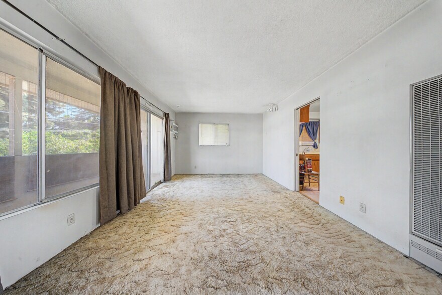 More Photos Of 2521-2523 S 6th Ave, Arcadia Apartments For Sale