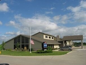 Primary Photo Of 411 Closz Dr, Webster City Hotel For Sale