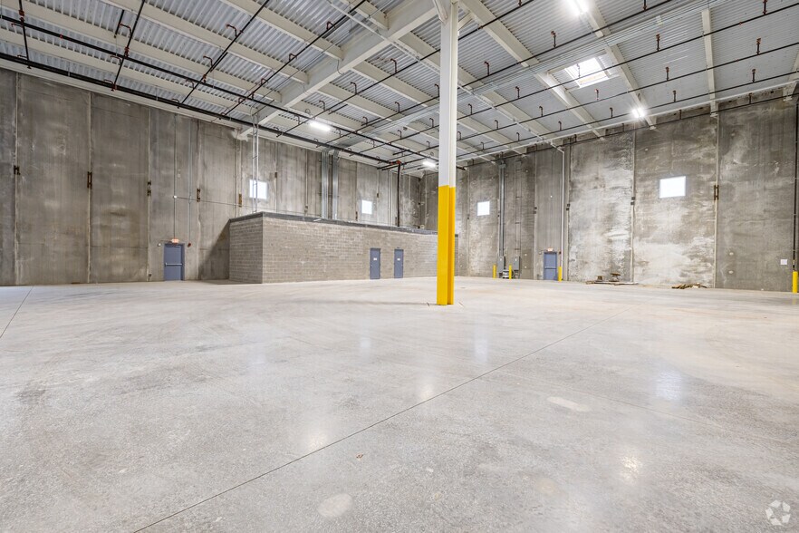 More Photos Of 730 Walnut Ave, Cranford Warehouse For Lease