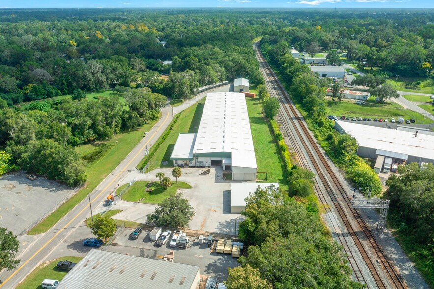 More Photos Of 1056 NE 16th St, Ocala Industrial For Lease