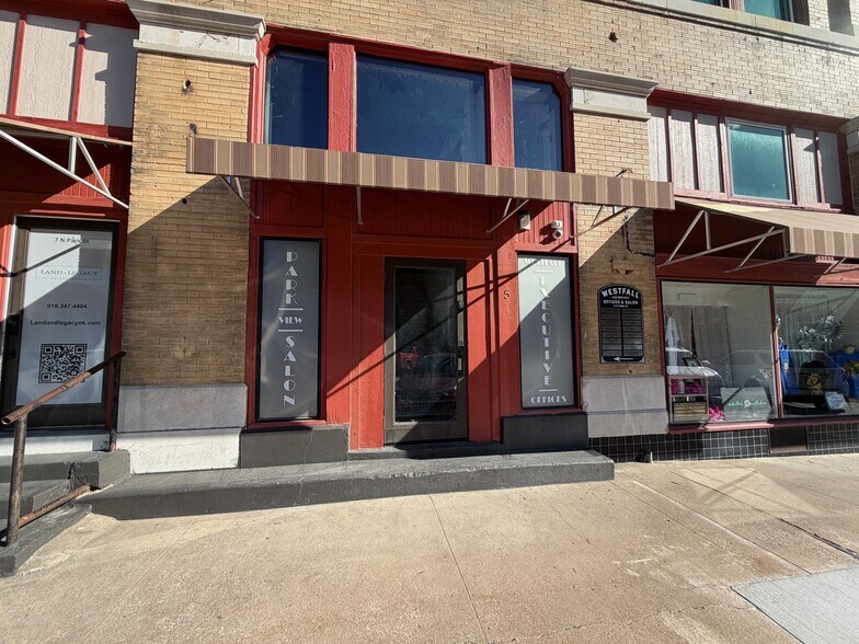More Photos Of 5 N Park St, Sapulpa Storefront For Lease