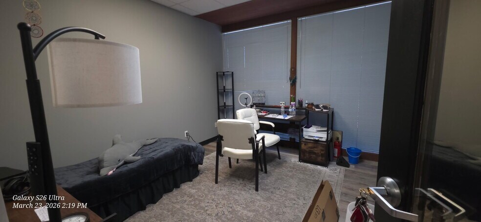 More Photos Of 1010 Carver Rd, Modesto Flex For Lease