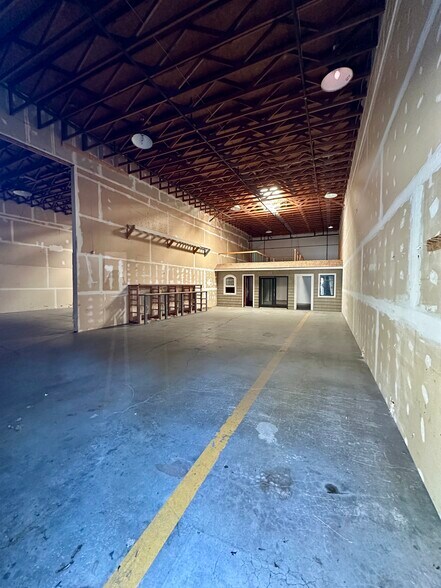 More Photos Of 110 Spring Hill Dr, Grass Valley Manufacturing For Lease