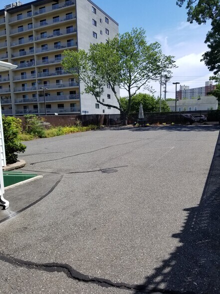 More Photos Of 19 N Bridge Ave, Red Bank Office For Lease