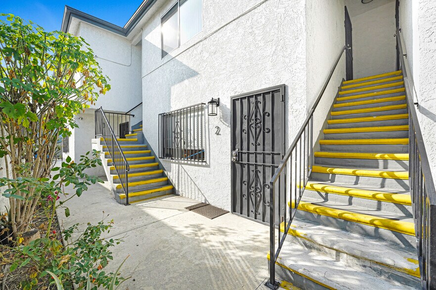 More Photos Of 1508 W Florence Ave, Los Angeles Apartments For Sale