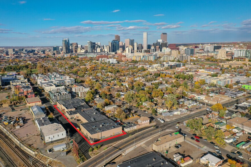 More Photos Of 890 Navajo St, Denver Warehouse For Lease