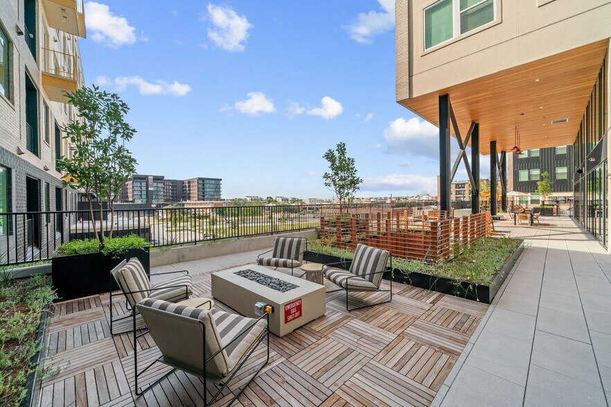 More Photos Of 2315 Navigation Blvd, Houston Apartments For Lease