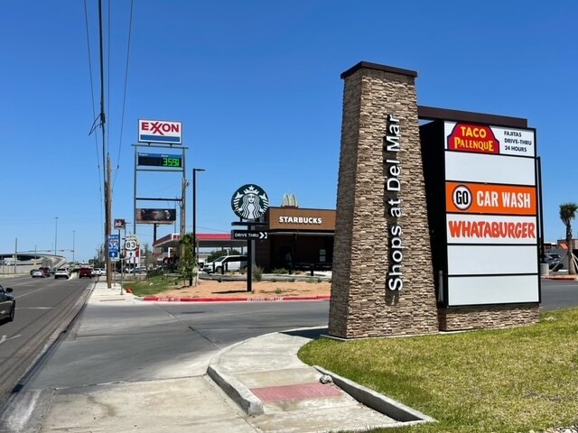 More Photos Of 7025 San Dario Ave, Laredo Land For Lease