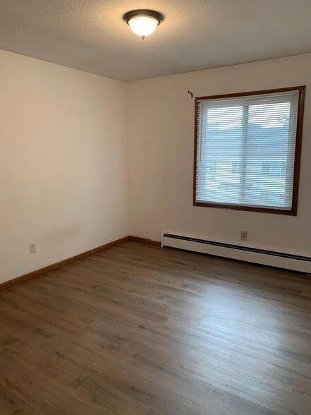 More Photos Of 4001 Mavelle Dr, Edina Apartments For Sale