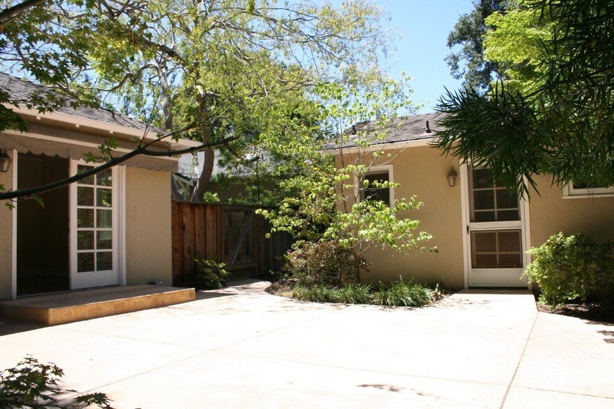 More Photos Of 655-675 Forest Ave, Palo Alto Office For Lease